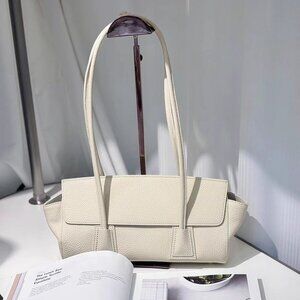 Elegance Bag – A Timeless Icon of Style